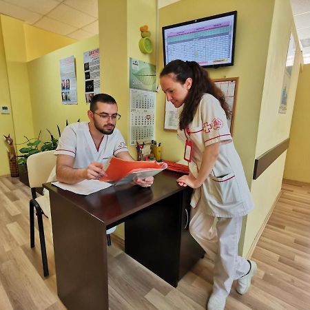 Hotel-Clinic Dr. Gechevi Pavel Banja Exteriér fotografie
