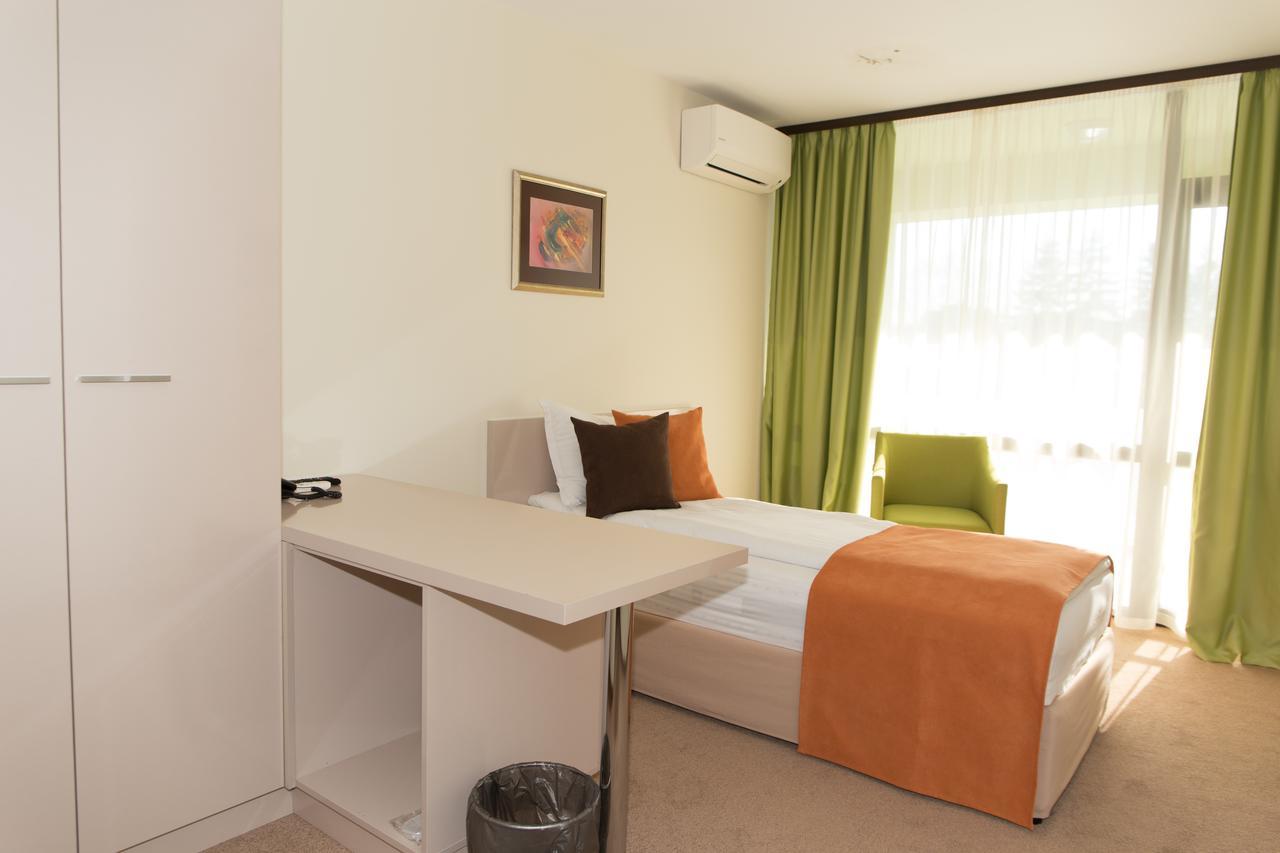 Hotel-Clinic Dr. Gechevi Pavel Banja Exteriér fotografie