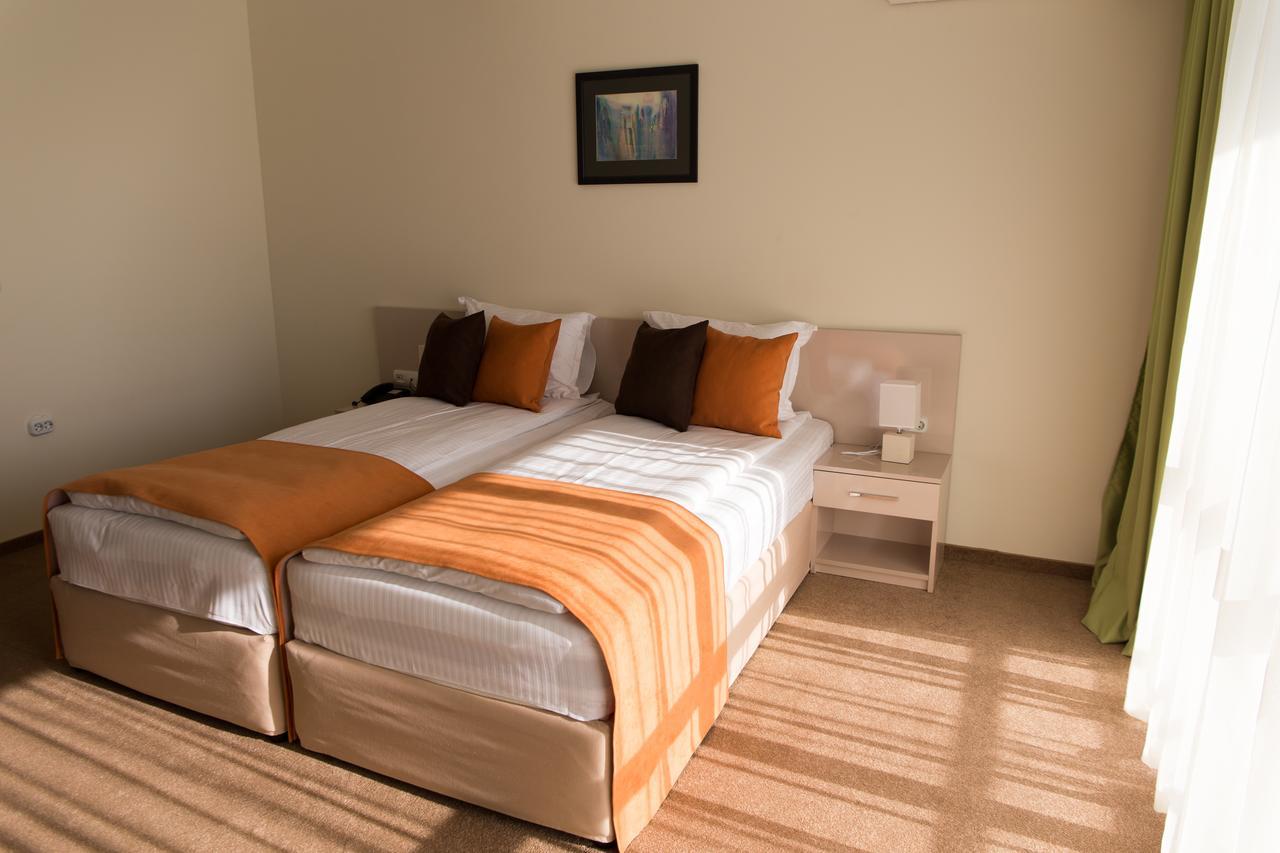 Hotel-Clinic Dr. Gechevi Pavel Banja Exteriér fotografie