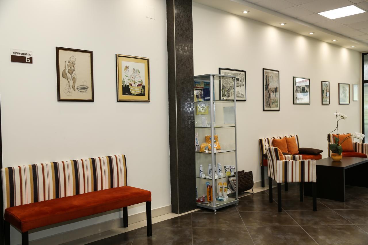 Hotel-Clinic Dr. Gechevi Pavel Banja Exteriér fotografie