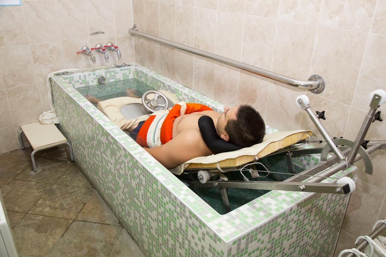Hotel-Clinic Dr. Gechevi Pavel Banja Exteriér fotografie