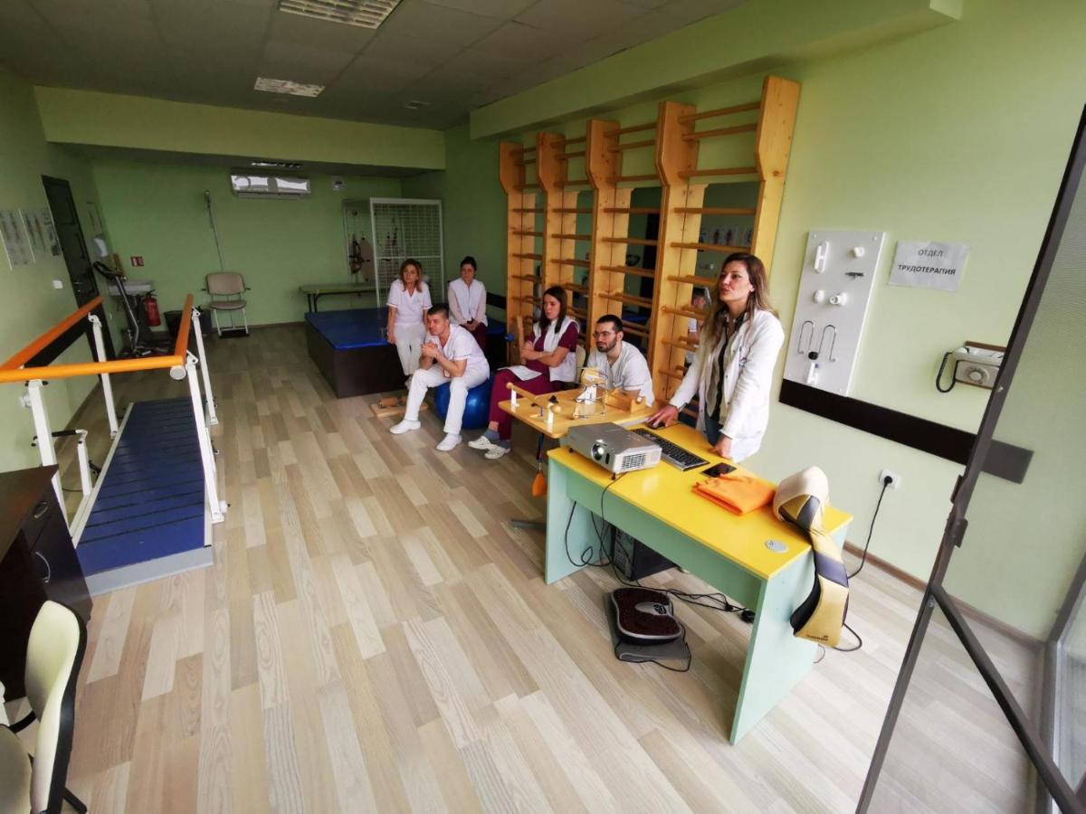 Hotel-Clinic Dr. Gechevi Pavel Banja Exteriér fotografie